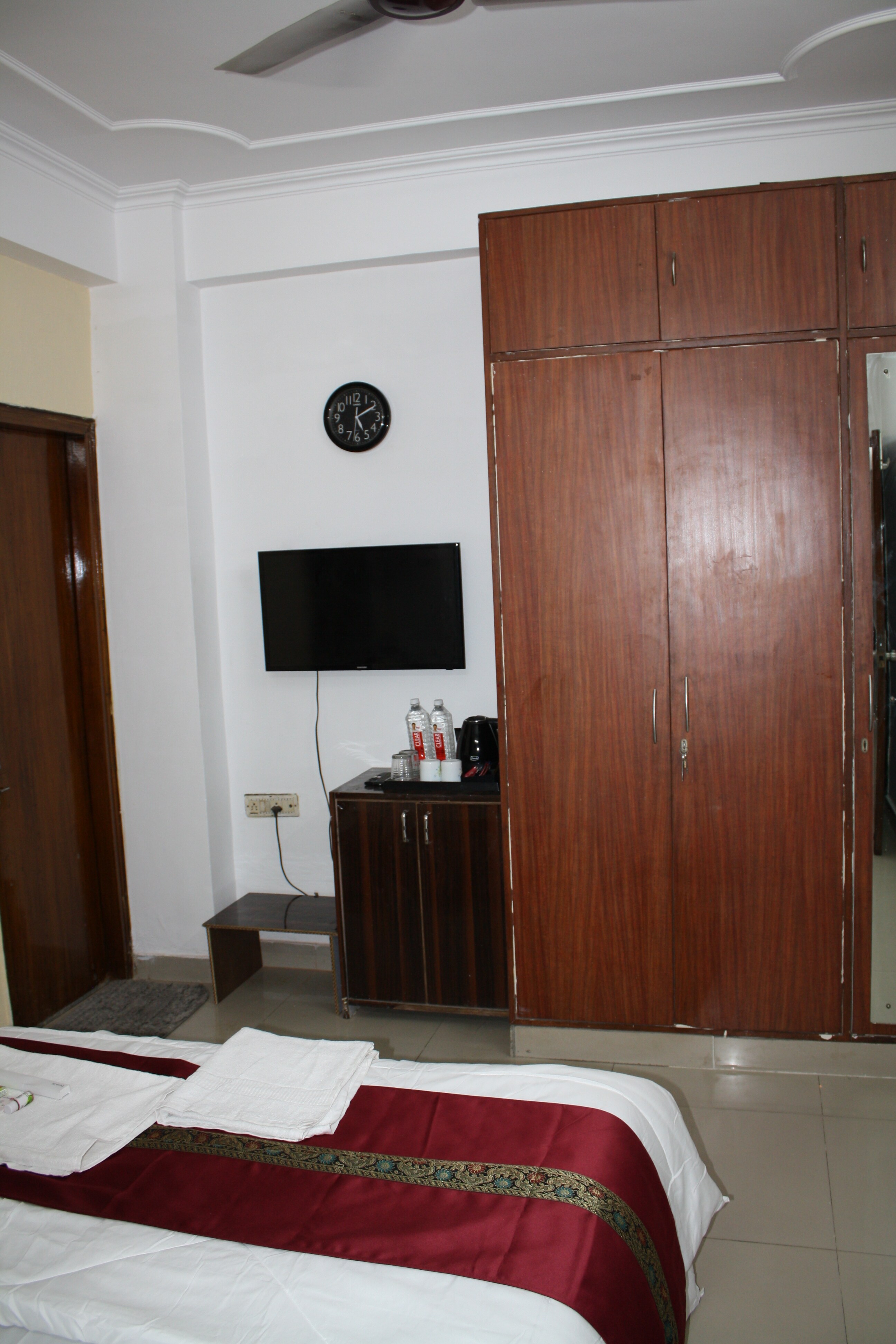Iyers Bnb Home Stay - Tap to explore photos