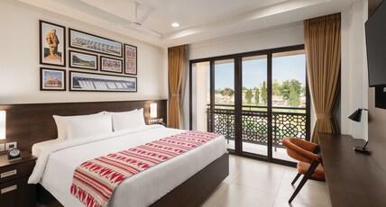 Ramada Encore By Wyndham Statue of Unity Room Type - Superior Garden View Non Smoking