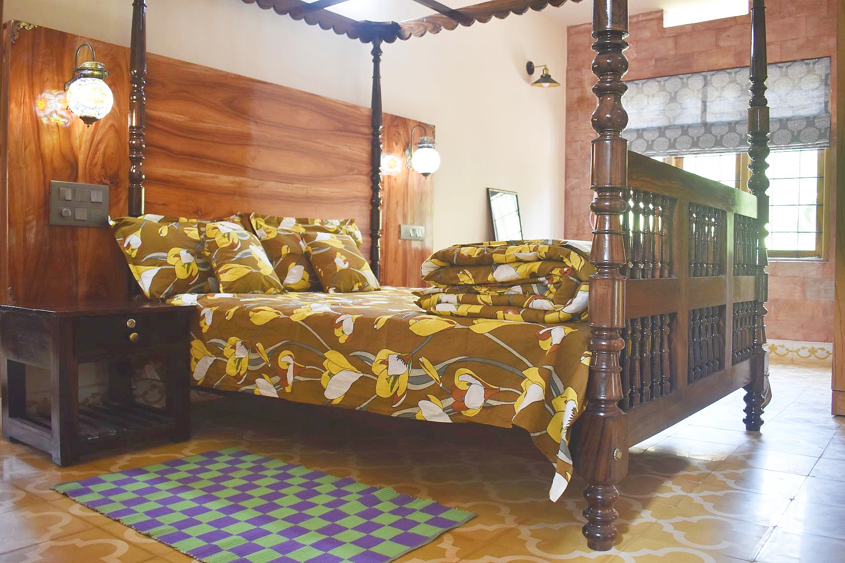 Janu's 1 BHK Homestay - Tap to explore photos
