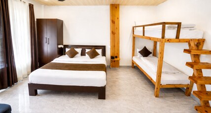Four Farms - Best Resort In Nainital For Family Room Type - Family Room with Valley View