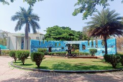 Aquarius Resort