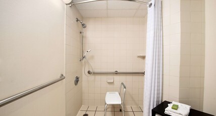 Embassy Suites Boca Raton Room Type - 2 DBL STE ACC RIS NO SMOK