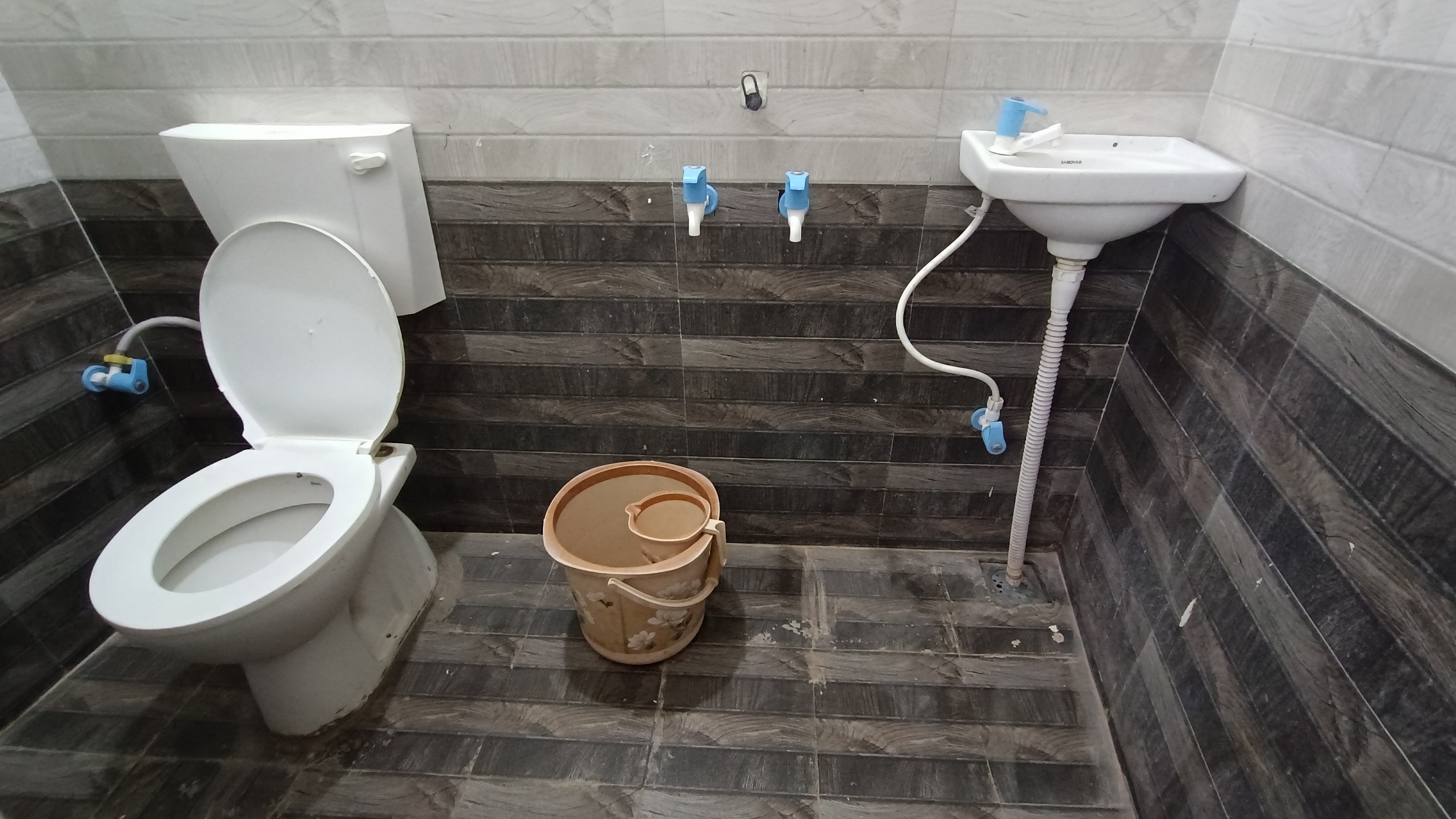 Ram kuti guest house - Tap to explore photos