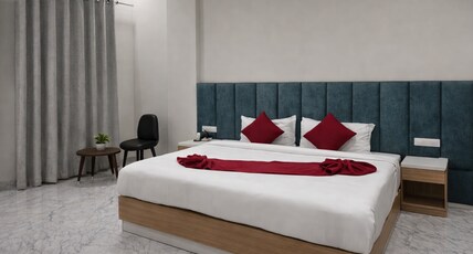 Hotel Sundram Room Type - Super Deluxe Room