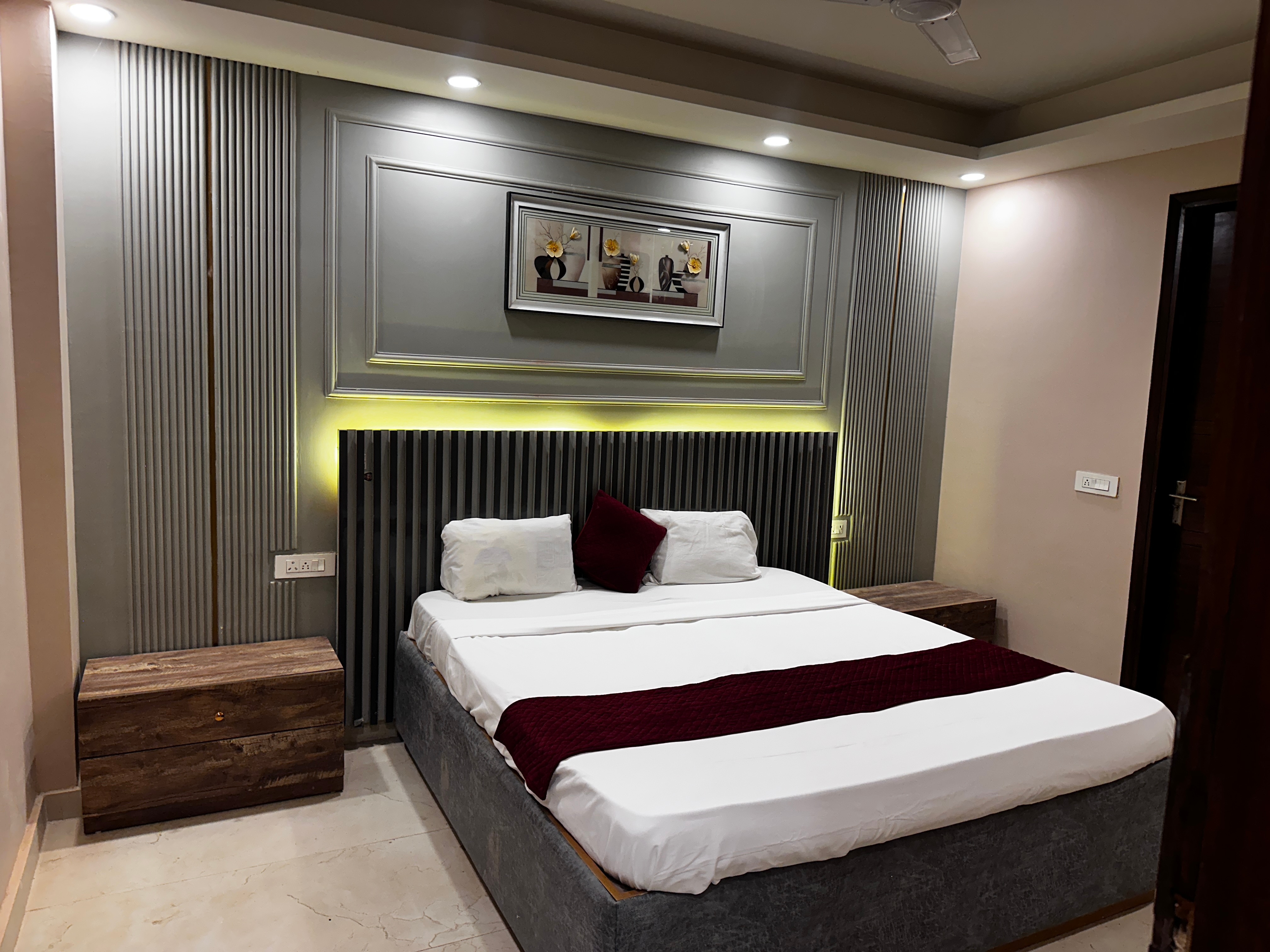 sapphire suit - Tap to explore photos