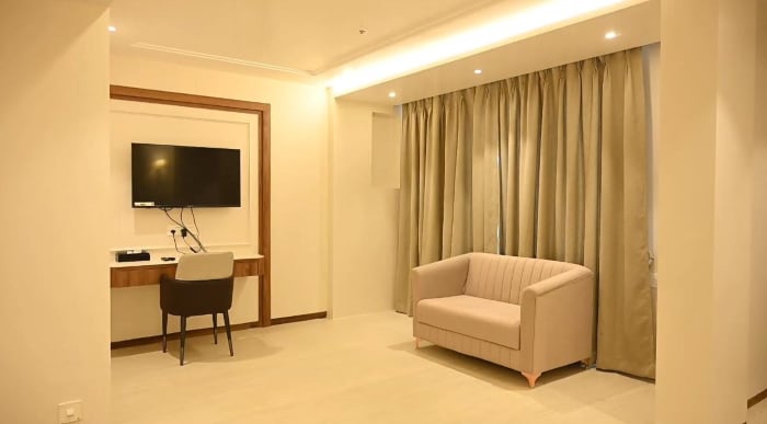 ANANTA KASHI HOTEL - Tap to explore photos