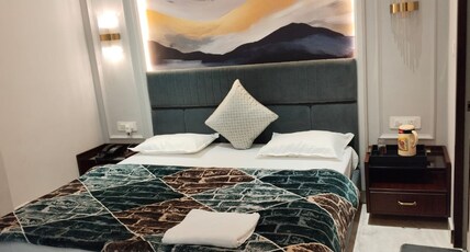 Hotel Nirmal & Restaurant Room Type - Luxury Ac
