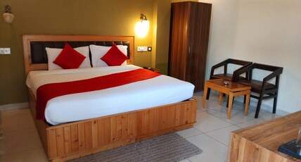 Corbett Bungalow Room Type - Deluxe Double Room With Balcony