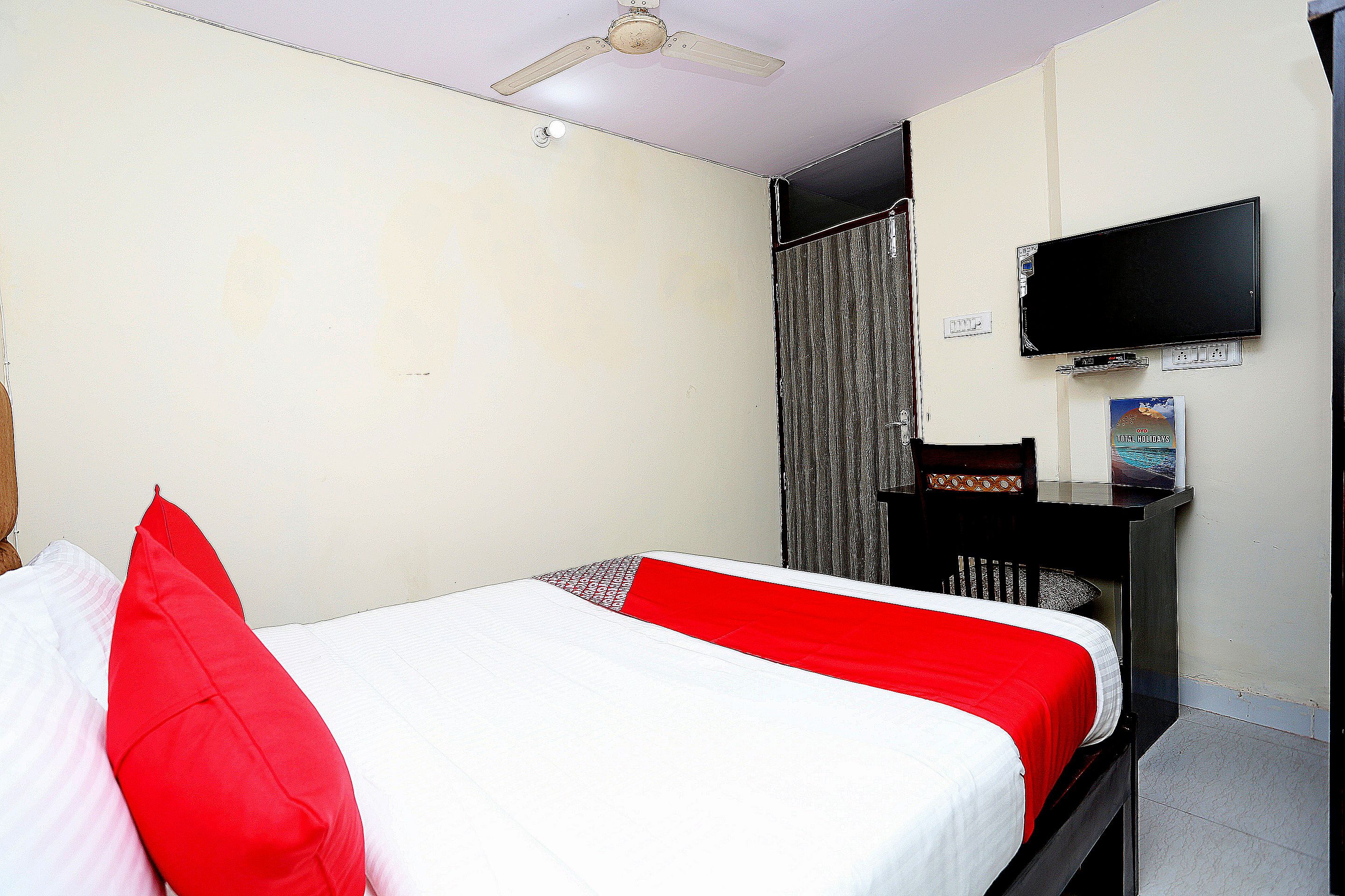 Hotel O Awesome Villa Near Appu Ghar - Tap to explore photos