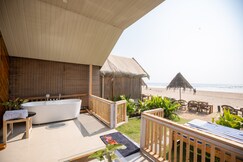 Duck N Chill Beach Resort