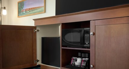 Hampton Inn Lancaster Room Type - 2QUEEN W SOFABED STUDIO NS