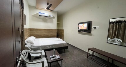 Hotel Saara Room Type - Standard AC Room