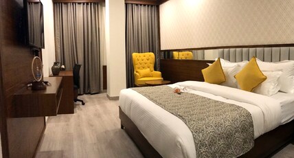 ELM HOTEL Room Type - Deluxe Room
