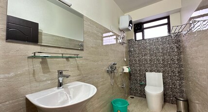 Sikkim Sarovar Hotel Room Type - Super Deluxe Triple Room