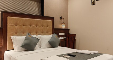 Hotel Amber Edition Room Type - Standard Queen Room