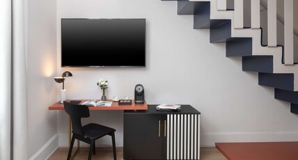 Anglo American Hotel Florence, Curio Collection by Hilton Room Type - CLASSIC ANGLO SUITE