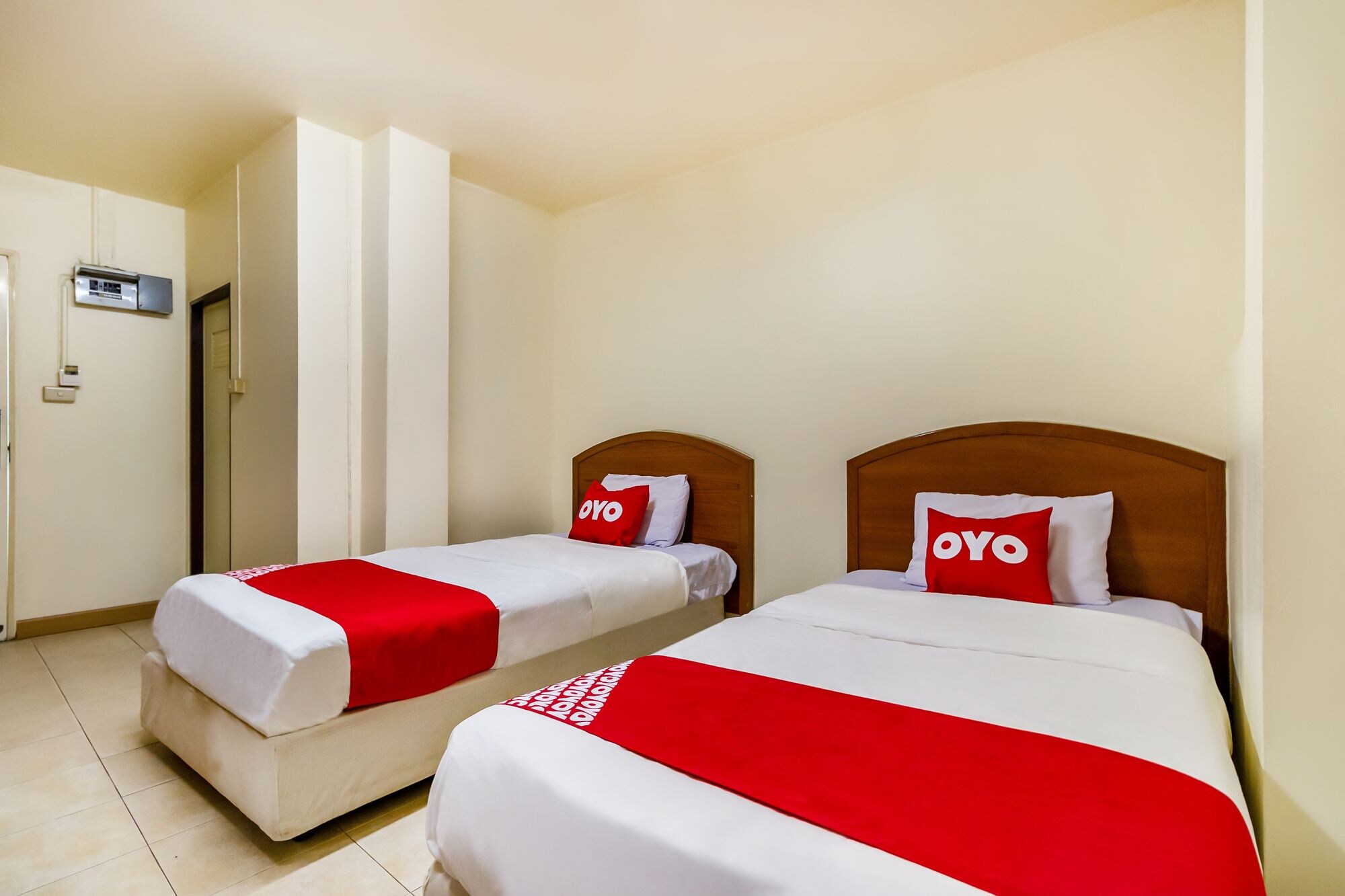 OYO 583 Sweethome Guest House - Tap to explore photos