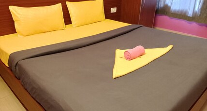 Hotel Suvika Inn Room Type - Family room with double bed