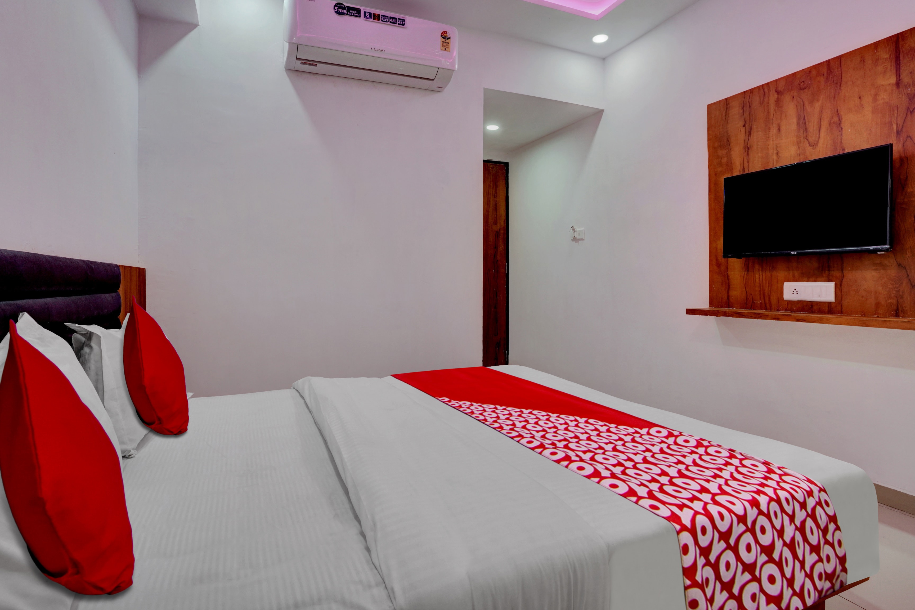 Hotel O Vinayak - Tap to explore photos