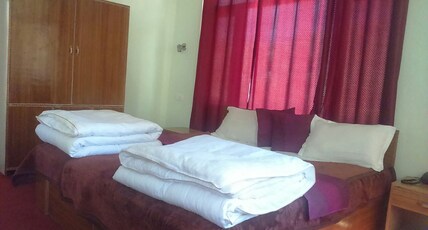 Hotel Suru View Room Type - Deluxe