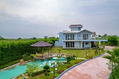 StayVista at Sapphire @ Serenity Farms