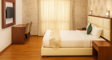 HILLCREST METRO Room Type - Deluxe Room
