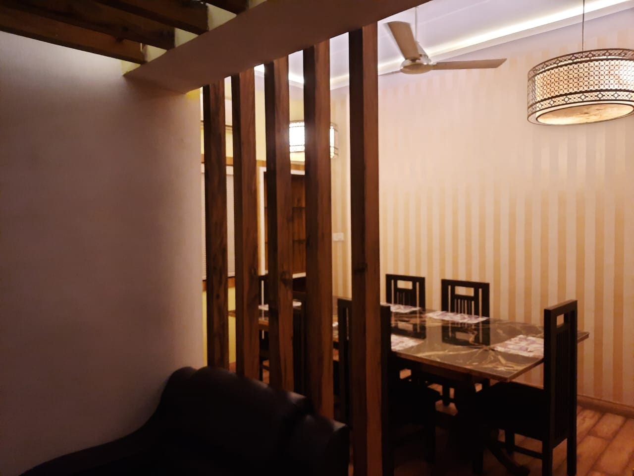 Hotel Shyama - Tap to explore photos