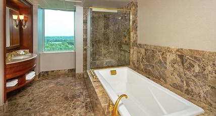 Hilton Lac-Leamy Room Type - 1KING 1BDRM SUITE LAKEVIEW