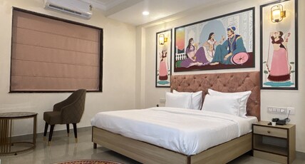 HOTEL WALK2TAJ Room Type - Deluxe Room