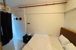 Studio Apartment near airport