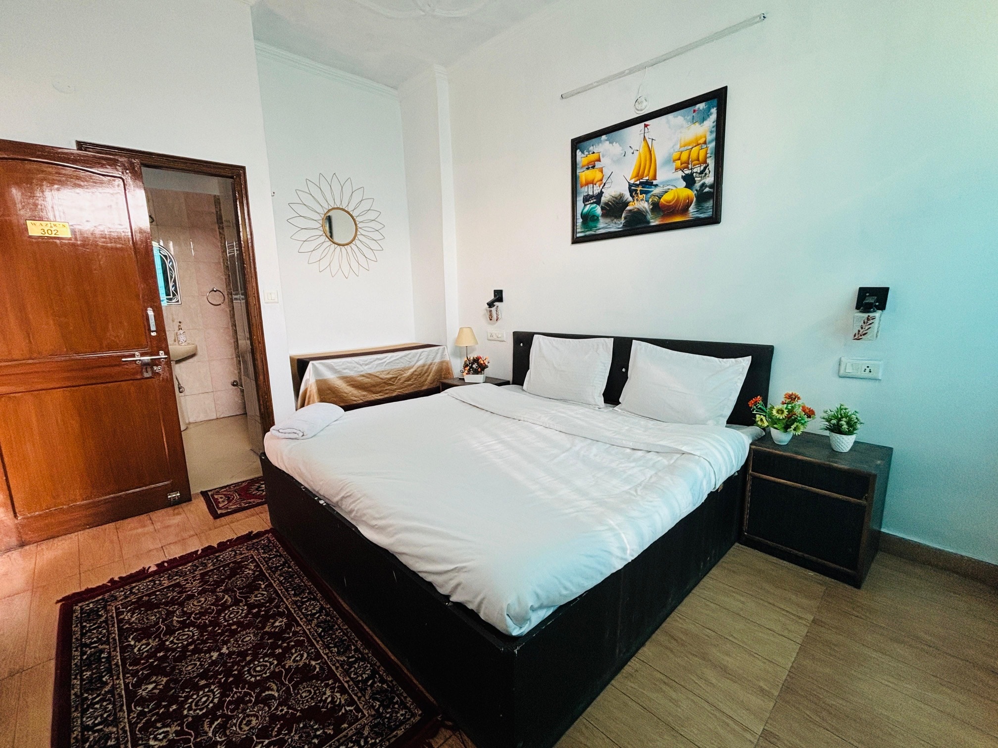 Wazir Homestay Barog - Tap to explore photos