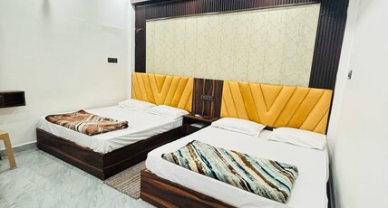 SHRI KANAK BIHARI YATRI NIWAS Room Type - Superior FourBed Room