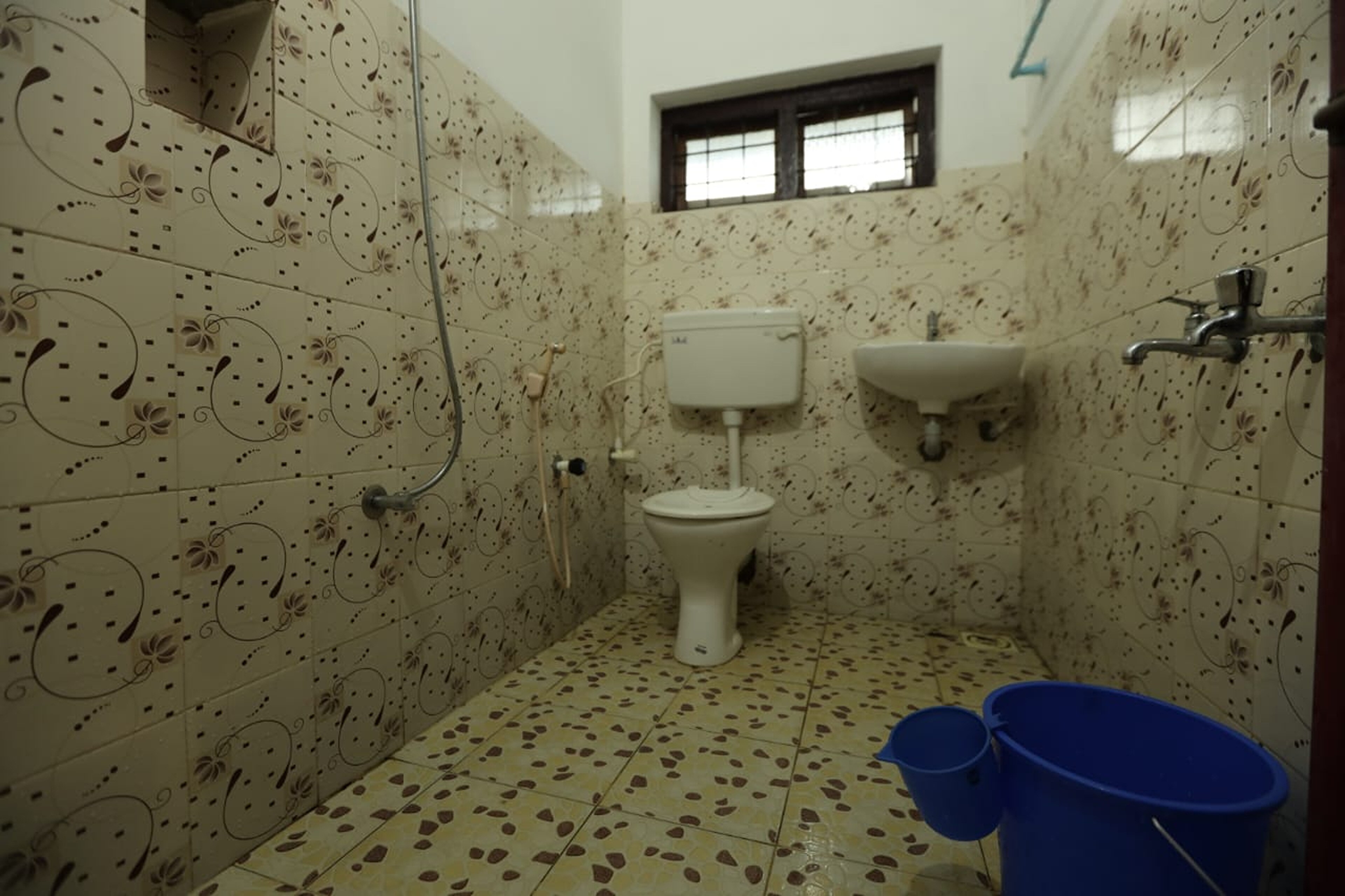 Rosewoods Dormitory Paithalmala - Tap to explore photos