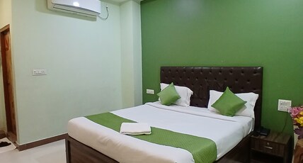 Hotel Mahaveer Paradise Bilaspur Room Type - Deluxe Room