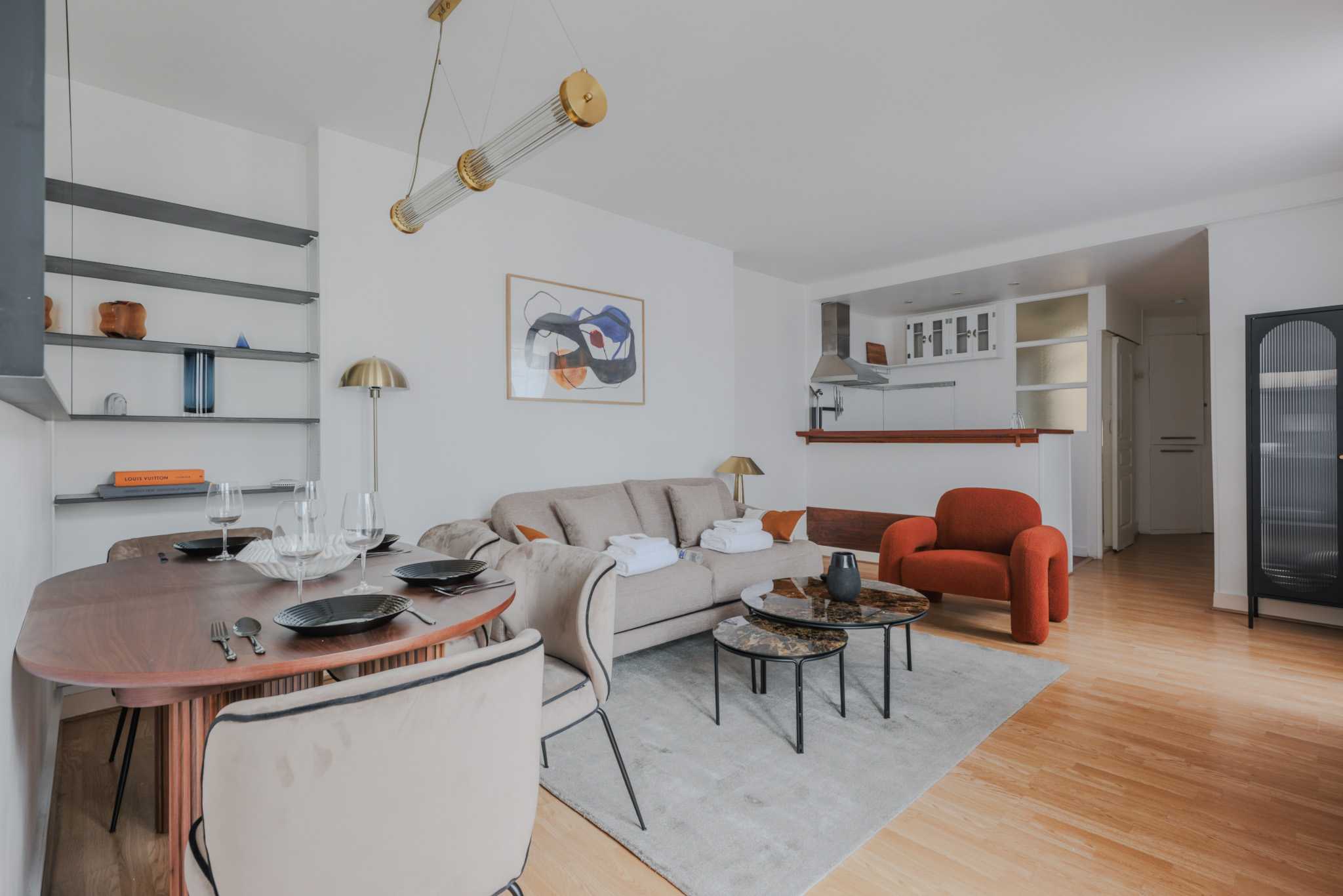 Quiet apartment -1BR/4P - Neuilly-sur-Seine - Tap to explore photos