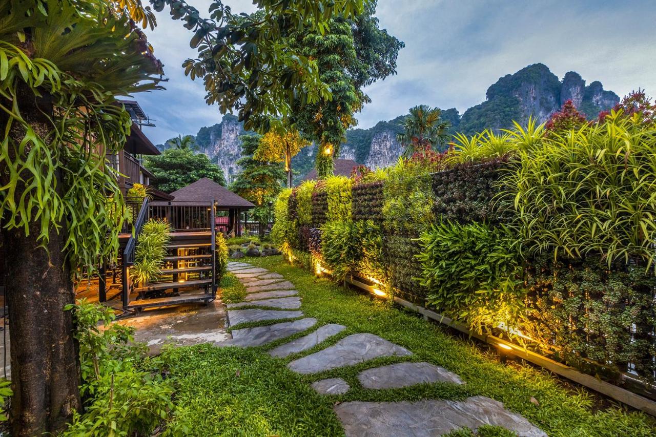 The Cliff Elegance Resort - Tap to explore photos