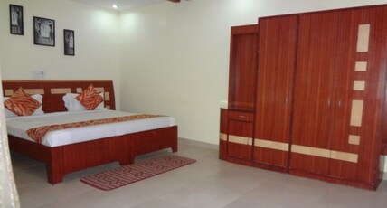 Hotel Vinayak Palace Room Type - Family Suite Room