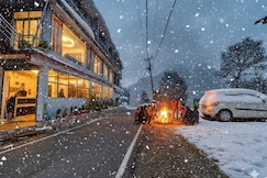 Sleeping Beauty Hotel (Mountain View Property)