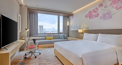 Hilton Garden Inn Shenzhen Guangming Room Type - KING DELUXE ROOM