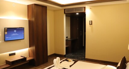 Grand Geeta Room Type - Deluxe Room