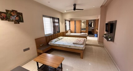 Abhijit Lodge Room Type - Suit Room