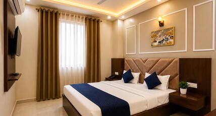 Hotel Mahadev Palace Room Type - Deluxe Room with City View | Ideal for 2 Guests Hotel Mahadev Palace Room Type - Deluxe Room with City View | Ideal for 2 Guests