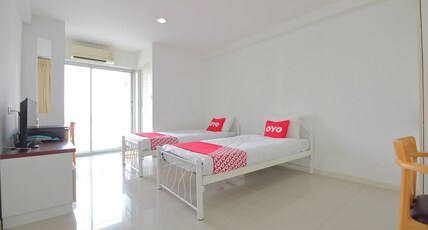 Super OYO 498 Ladawan Villa Room Type - Standard Twin