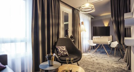 Mercure La Roche Sur Yon Centre Room Type - Junior Suite - 1 double bed and 1 double sofa bed