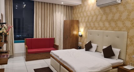 Mahadev Residency | Rooms & Caretaker Room Type - Suite Room