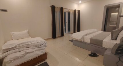 Maulyar Resort Room Type - Ac room lake view with tripple occupancy