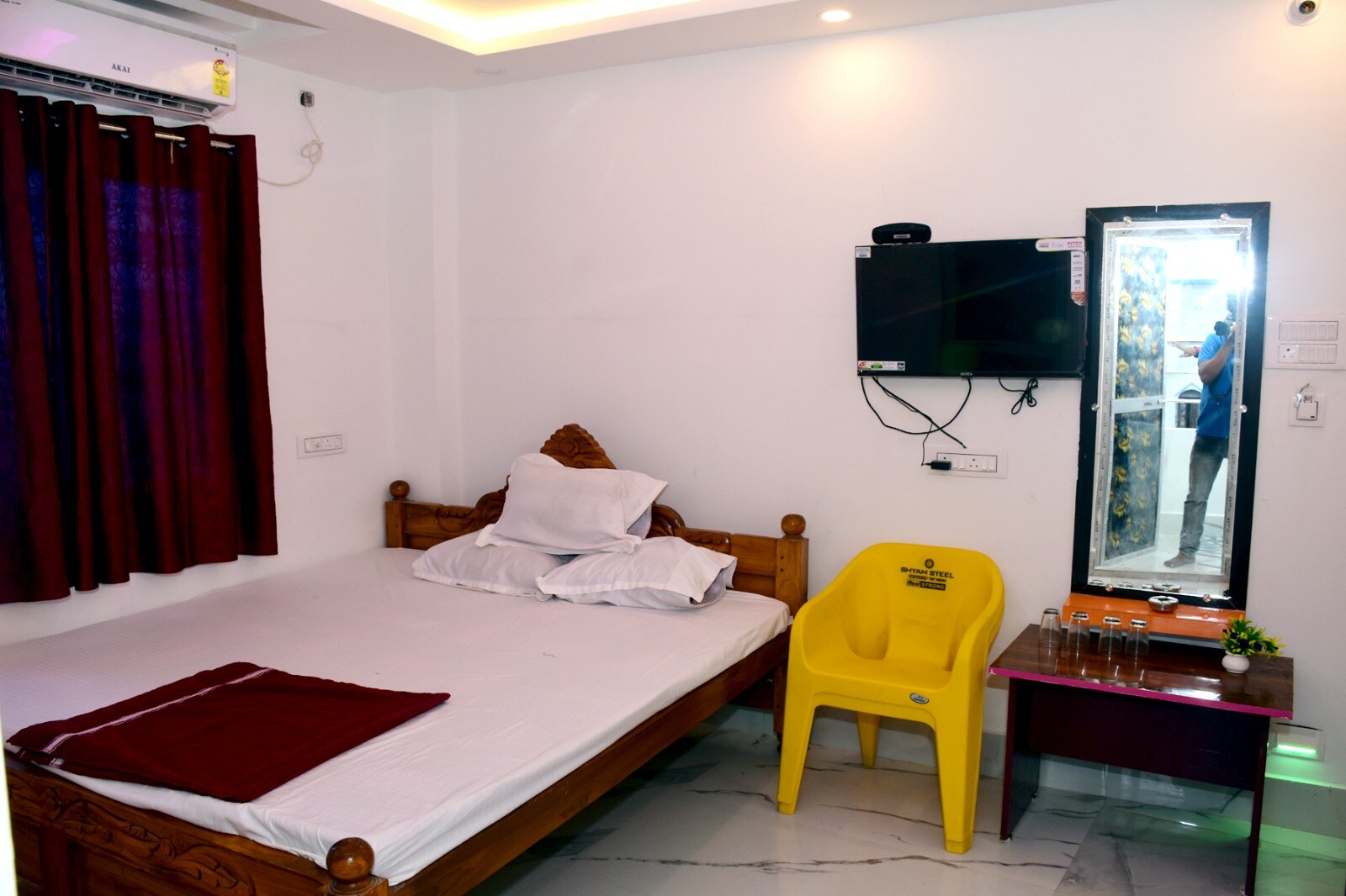 HOTEL BHUVANESHWARI - Tap to explore photos