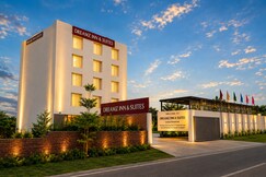Hotel Dreamz Inn & Suites Siswan