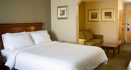 Holiday Inn Express Walla Walla, an IHG Hotel Room Type - 1 King Standard Sofa Bed Holiday Inn Express Walla Walla, an IHG Hotel Room Type - 1 King Standard Sofa Bed