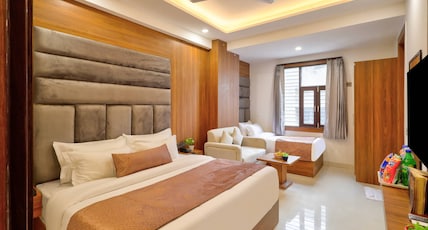 Hotel Elysian @ Delhi Airport Room Type - Family Room with Window Hotel Elysian @ Delhi Airport Room Type - Family Room with Window